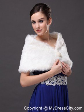 Gorgeous Rabbit Fur Special Occasion / Wedding Shawl In Ivory With V-neck